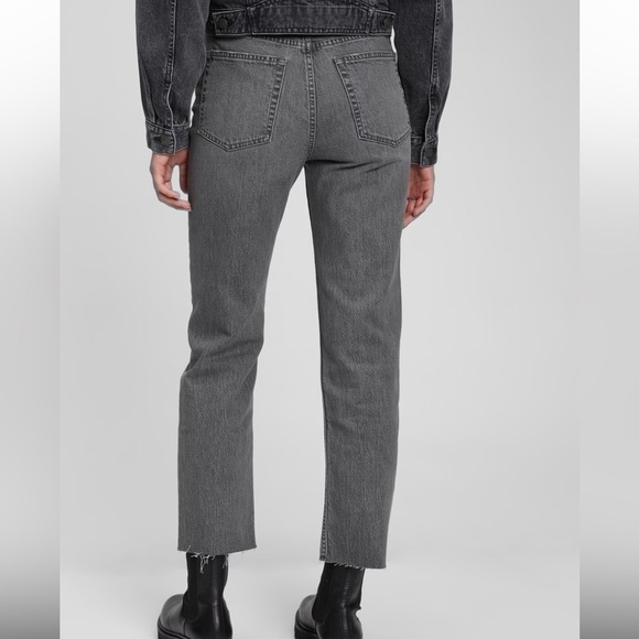 Gap | NWT High Rise Cheeky Straight Jeans - Picture 8 of 8